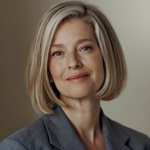 Jennifer Adams
